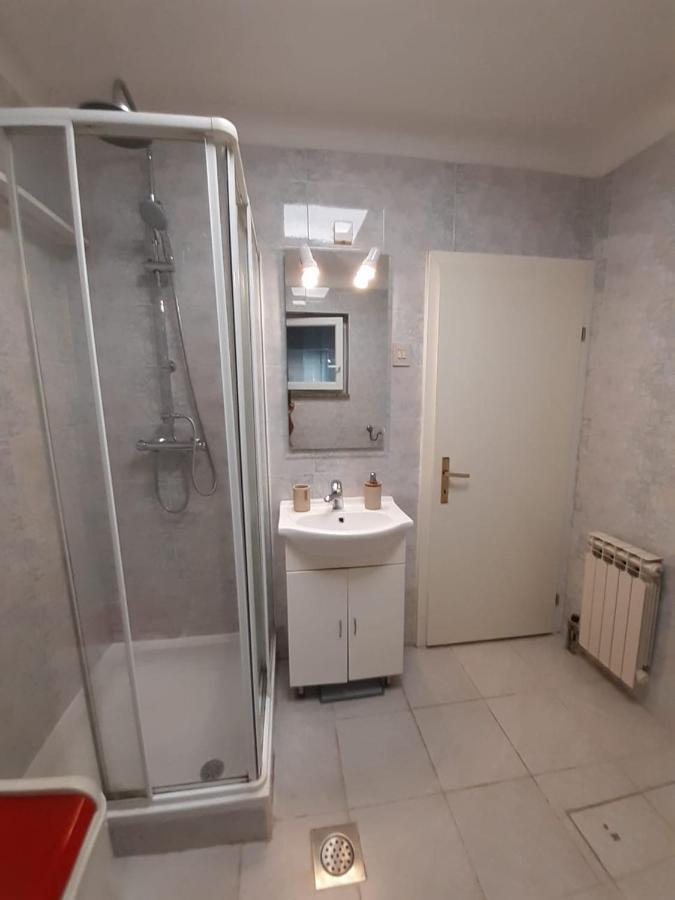 Apartma Mari Apartment Lucija Ngoại thất bức ảnh